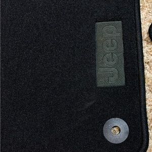 Jeep 4XE Carpet Floor Mats